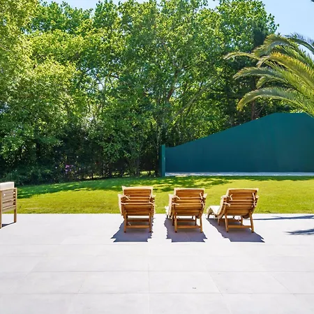 Familiale A Biarritz, Parc Prive, Pelote Basque & Boulodrome Bed & Breakfast Biarritz