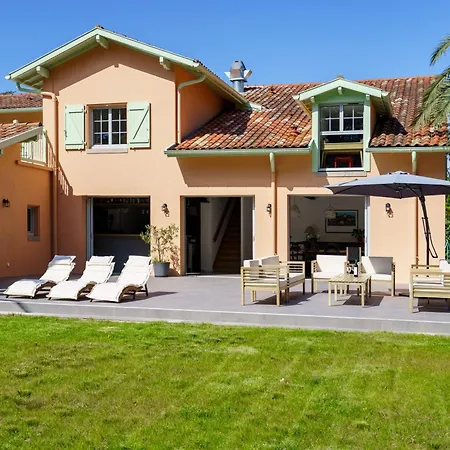 Familiale A Biarritz, Parc Prive, Pelote Basque & Boulodrome 4*