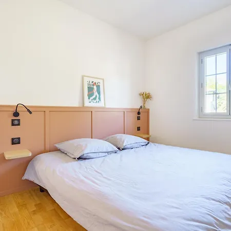 Familiale A Biarritz, Parc Prive, Pelote Basque & Boulodrome Bed & Breakfast