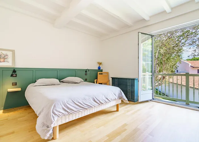 Familiale A Biarritz, Parc Prive, Pelote Basque & Boulodrome Biarritz