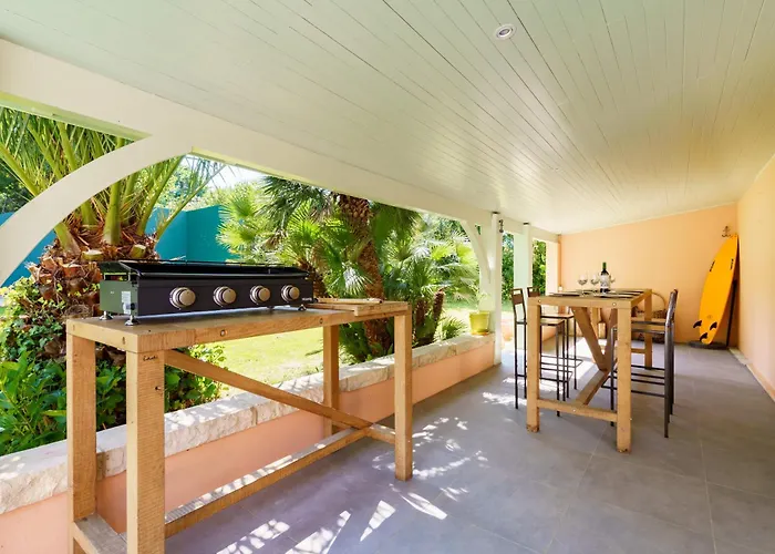 Familiale A Biarritz, Parc Prive, Pelote Basque & Boulodrome Bed & Breakfast 4*