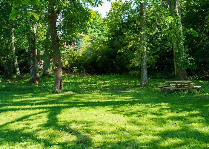 Familiale A Biarritz, Parc Prive, Pelote Basque & Boulodrome Bed & Breakfast 4*