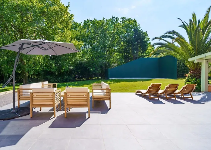 Bed & Breakfast Familiale A Biarritz, Parc Prive, Pelote Basque & Boulodrome 4*