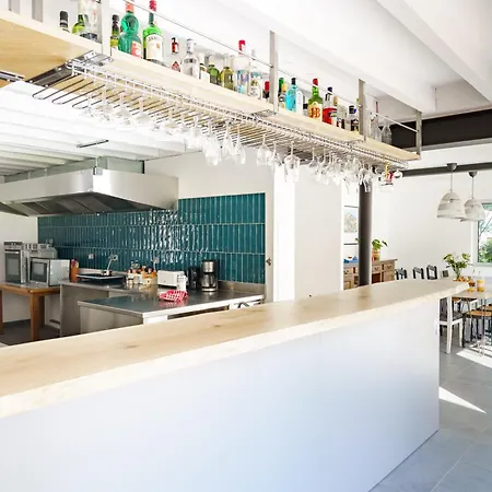 La Conciergerie A Biarritz, Avec Fronton Pour Pelote Basque, Boulodrome, Bar-comptoir 住宿加早餐酒店 比亚里茨