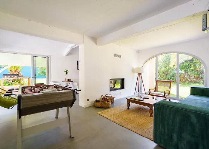 Familiale A Biarritz, Parc Prive, Pelote Basque & Boulodrome 比亚里茨